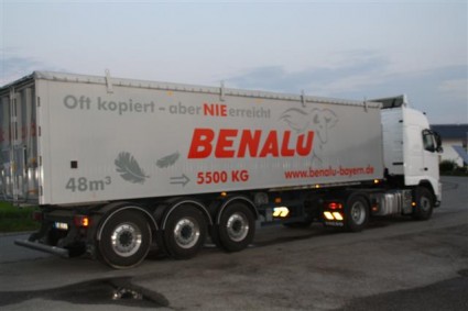 Camions bennes OptiLiner - robustesse, palettisation facile et volumes de 57 à 79 m3_0