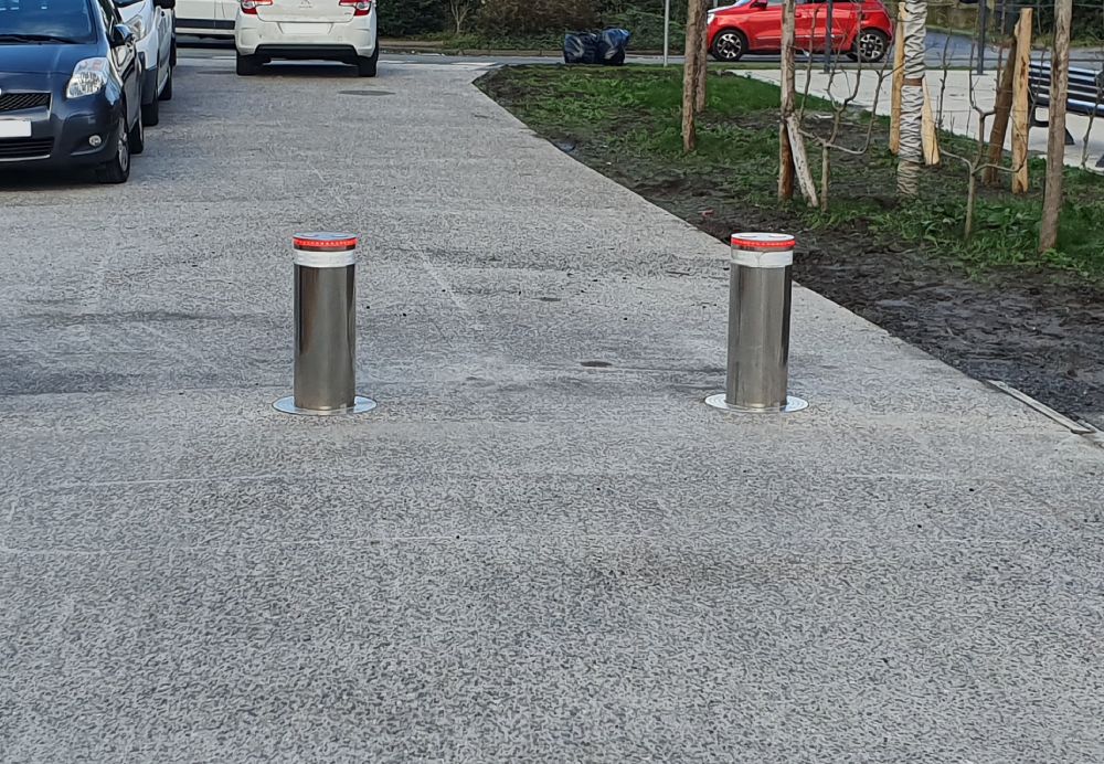 Borne fixe STOPOTO Ø 220 pour interdire l'accès et le stationnement