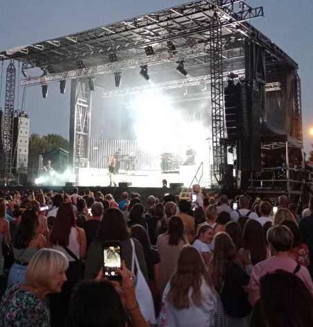 Scène mobile de 160 m² - EMS Stage 160_0