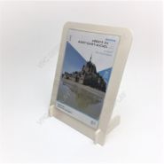 VPE0871 - Porte-visuel de comptoir en bois - A5 vertical (ht 21cm x lg 15cm) - double inclinaison_0