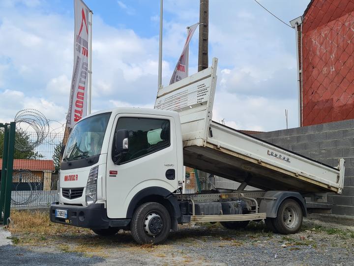Camion benne Diesel en location, adapté au transport de gravats, matériaux, déchets verts - CAM-BENNE_0