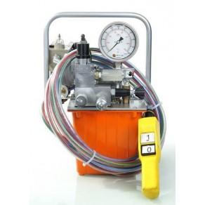 Pompe à moteur pneumatique - série compacte 3 étages - légère, maniable et rapide - atteint 700 bar avec 4 bar de pression d'air_0