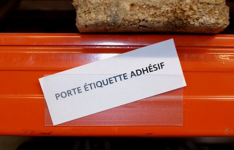 Porte-étiquettes PVC - rouleaux ou étiquettes prédécoupées avec bande PVC et film plastique_0