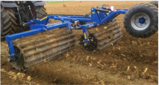 MaxiCut rouleau agricole - Dalbo pour traitement rapide des matières végétales et chaumes_0