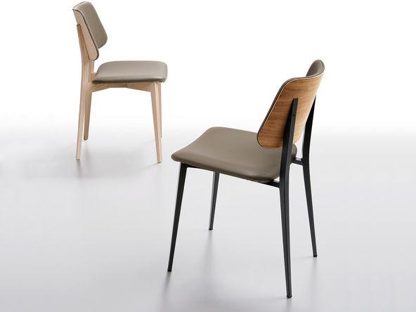 Chaise Joe S M TS/L avec piètement en métal, revêtement en similicuir et dos placage de noyer flammé_0