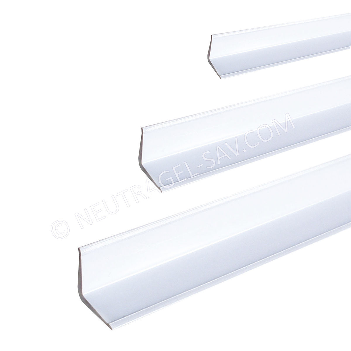 Profile corniere d'habillage et de protection en pvc blanc cote  : 30x30x2 mm_0