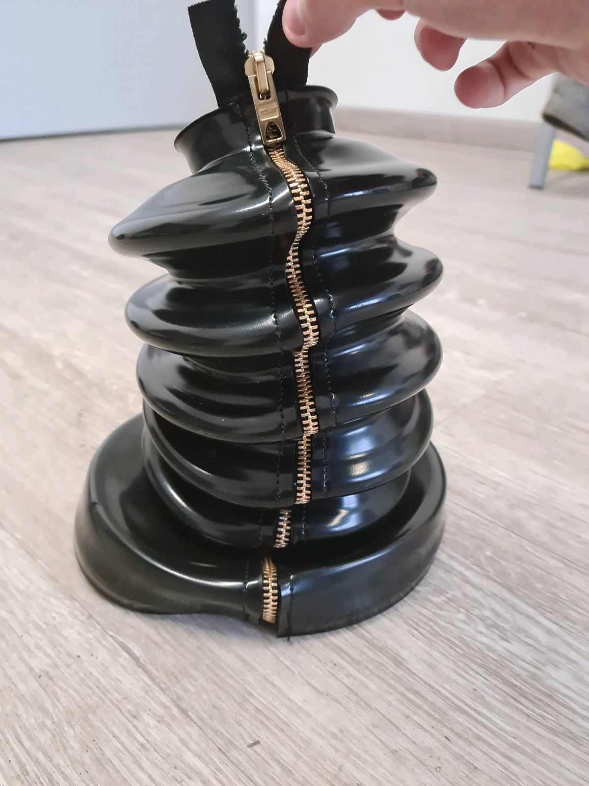 Soufflet de protection en caoutchouc sur-mesure avec fermeture éclair idéal pour protéger des vérrins - MTCP_0