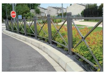 Barrière de ville - PROVINCE - Deux longueurs disponibles - Poteaux en acier - Croix de St André_0