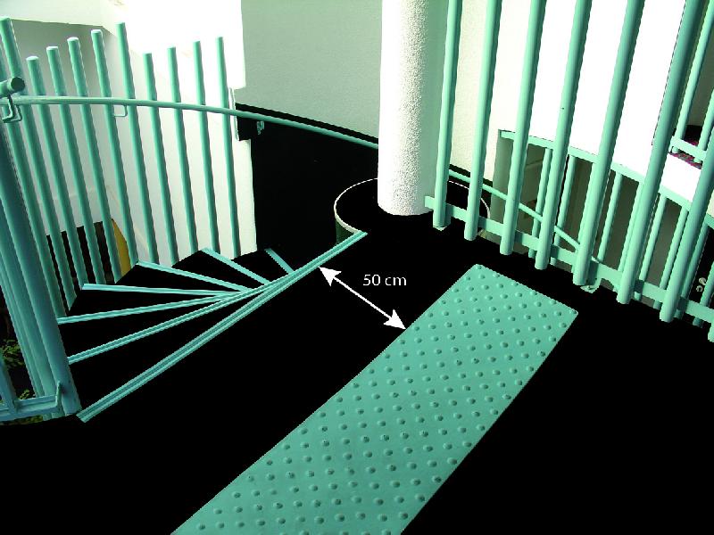 Dalles podotactiles Tactidal - Accessibilité pour ERP - Marque Romus_0