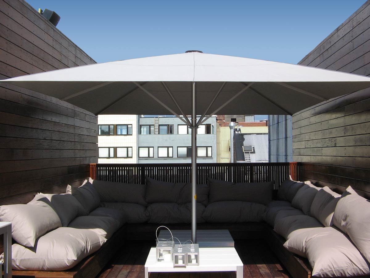 Parasols géants Schattello - mât central jusqu'à 28 m² - pour terrasses professionnelles_0