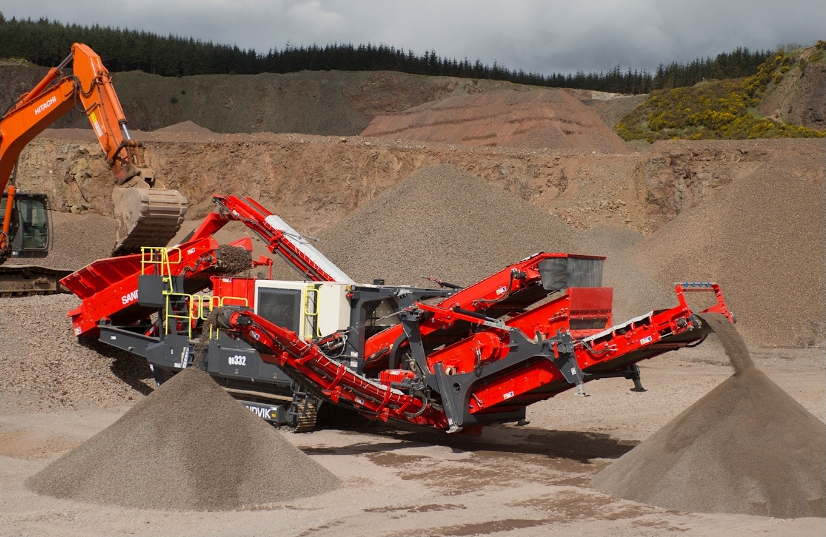 Concasseurs à cône sur chenilles - Sandvik QH332 - polyvalence, sécurité et performances élevées_0