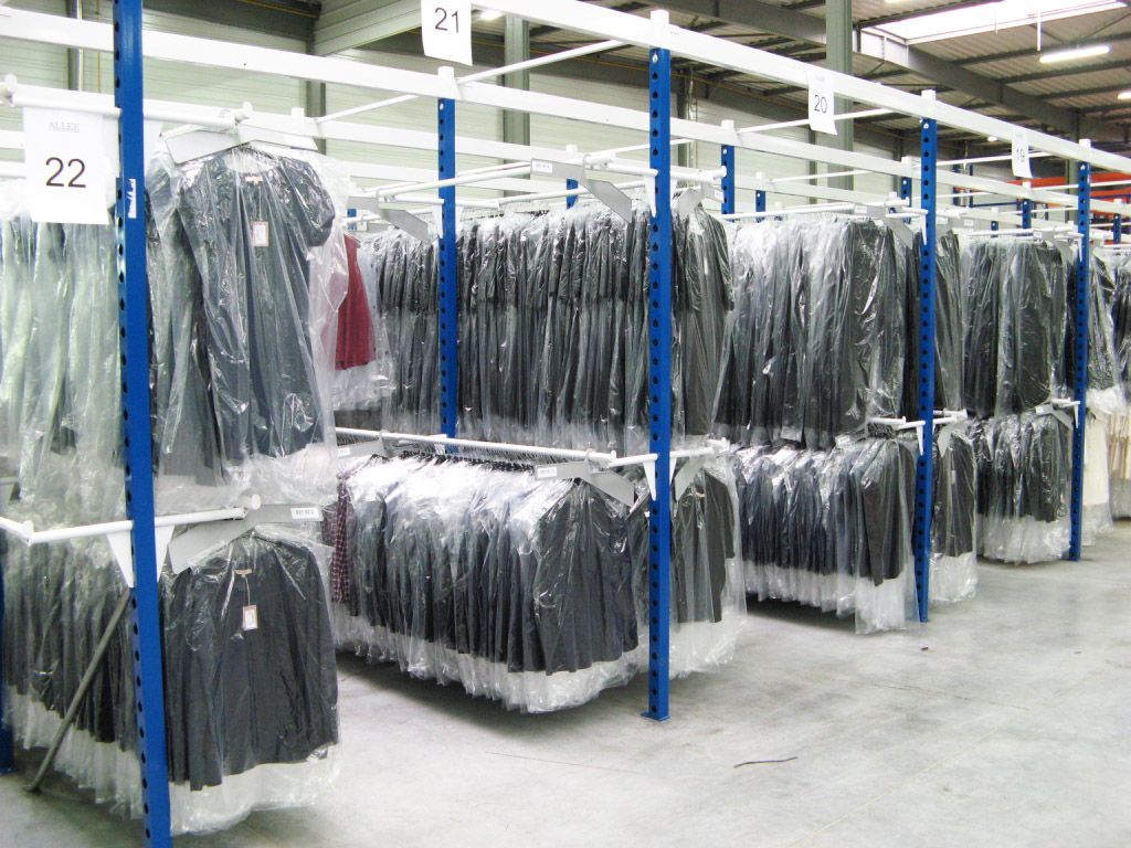 Structure de stockage UNIFLEX d'occasion - Rayonnage textile 770 m² - 1260 m linéaires_0