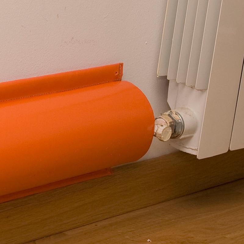 148 - Protection rembourrée pour tuyaux de radiateur - Sumo Didactic - Fabrication sur mesure_0