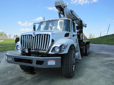 600E2 Camion grue - Manitowoc - Charge maximale 18.1 t - Flèche 27.4 m - Hauteur tête de flèche 36.9 m_1