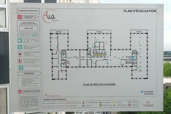 PANNEAU PLAN D'ÉVACUATION ALTUGLAS 4MM A3-FOND TRANPARENT
