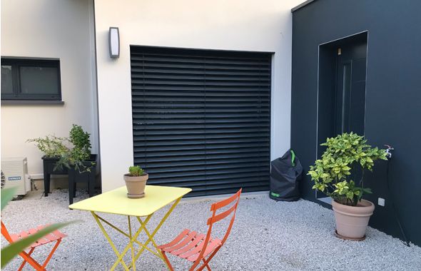 Brise soleil orientable traditionnel - Lames en Z de 90 mm - Fabrication française et 100% sur mesure_0