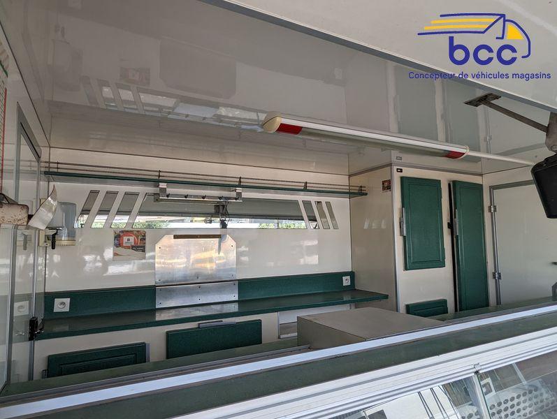 Camion tournée boucherie 3m70 – Renault Master – Vitrine + Réserve – 1120 – Camion d'occasion boucherie_0