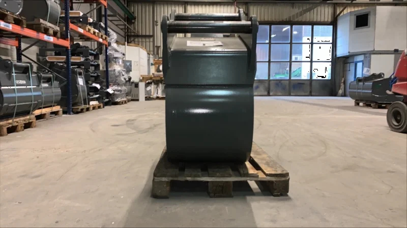 Godet de creuse tiltrotateur Egli ETL-TR 160-600 - OilQuick OQ 65 - ZG-4404189 - Année 2022 - Largeur 600 mm - Poids 390 kg_0
