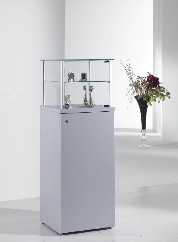 Vitrine d'exposition en verre sur socle - Création 6-PLAVA - 45x45x135 cm - Meuble de rangement avec serrure_0