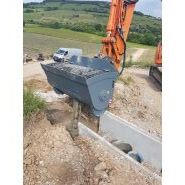 Godet malaxeur à béton MIX 500 - largeur utile 1600 mm - capacité 500 à 550 L - poids 550 kg_0