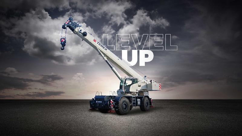 Grue lente TRT 100 - modèle performant pour travaux lourds_0