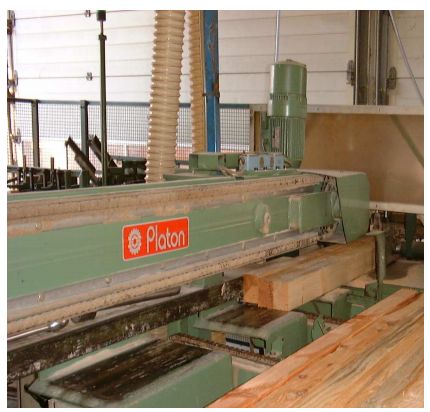 Robomatic 150 - Machine pour palettes - Tronçonnage automatique des dés avec tables d'alimentation à galets ou chaînes motorisées_0