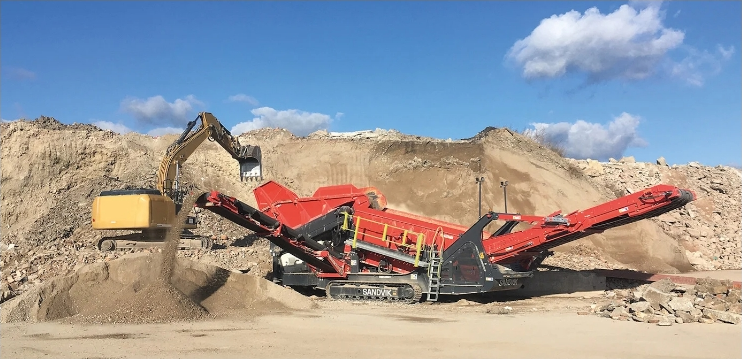 Scalpeur robuste Sandvik QE342e - zone de scalpage ouverte - entraînement hybride_0