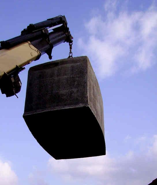Cuves de récupération d'eau de pluie en béton - capacité 3 à 10 m3 - forme cylindrique ou rectangulaire_0