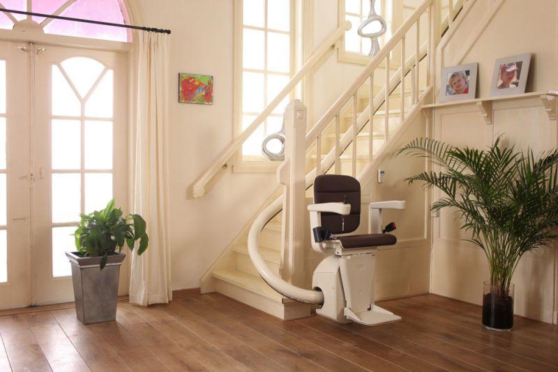 Fauteuil monte-escalier courbe Handicare Rembrandt - implantation virage intérieur - Asaaccessibilite_0