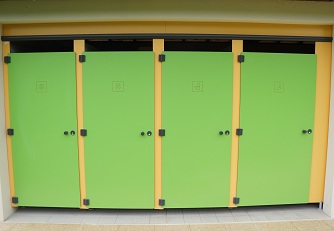 Cabine sanitaire PMR DUO & DUO EXEL - stratifié massif 10 et 13 mm - robustesse et esthétique_0