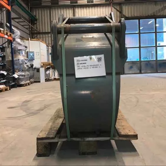 Godet de creuse trapézoïdal tiltrotateur Egli ETRL-TR 160-500/400 - OilQuick OQ 65 - ZG-4403690 - Année 2022_0