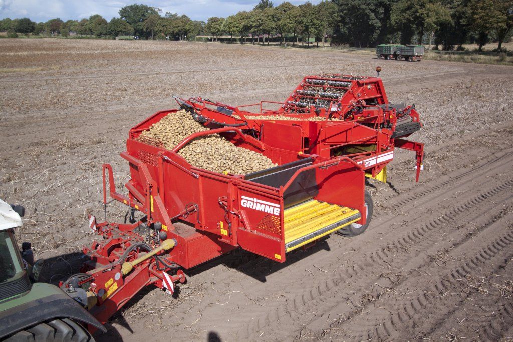 Arracheuse SE 260 2 rangs - Grimme France - capacité trémie 6000 kg - traitement doux et haute performance_0