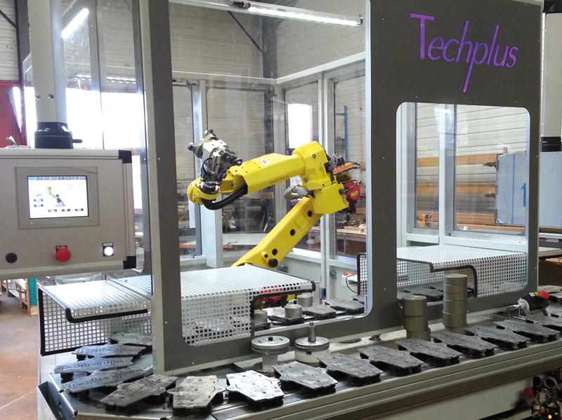 Cellule standard FlexLoad - robotisation flexible et modulaire pour machines-outils_0