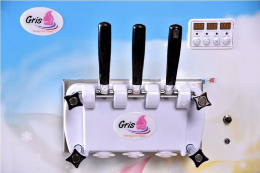 Machine à glace italienne soft sur roulettes avec condenseur tropicalisé jusqu'à 50°C - Alimentation triphasée 380 V - GRI-FC02T_0