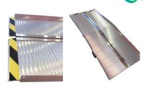 Rampe d'accès PMR pliable ECO SIGNAL - Modèle RDP40100 - Aluminium antidérapant, capacité jusqu'à 300 kg_0