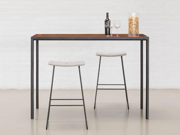 Table haute plateau bois pied en aluminium_0
