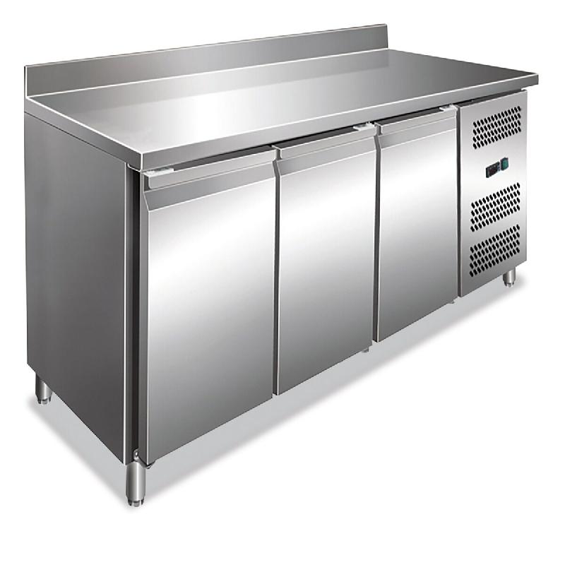 EKOFROST Table frigo inox avec 3 ptes et crédence. Classe C. Dégivrage auto. T° +2°C/+8°C. Dim. LxLxH 179,5x70x95 cm. Mod. GN3200TN - 4570_0