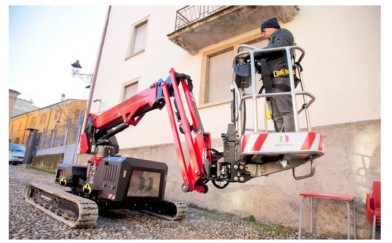 Nacelle automotrice sur chenilles - JiBBi 1250 - hauteur de travail 12,2m - capacité 230kg_0