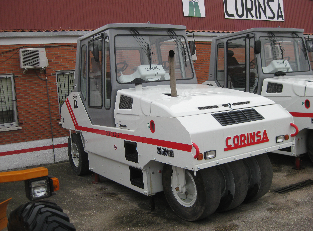 Compacteur à pneus d'occasion CCR 14.21B - CORINSA - 21 000 kg - 2002 - 6 747 heures_0