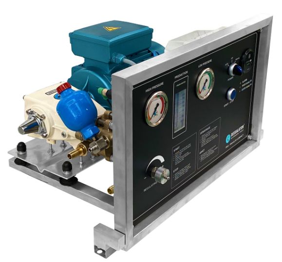 Dessalinisateur AC Pro Compact D90 à D200 - Dessalator - production d'eau douce 90 à 200 litres/heure - options modulaires_0