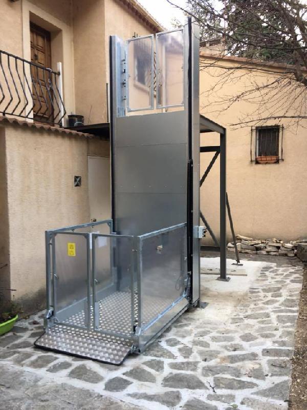 Élévateur vertical type monte-charge STRATEGOS - accès PMR - ASA Accessibilité_0