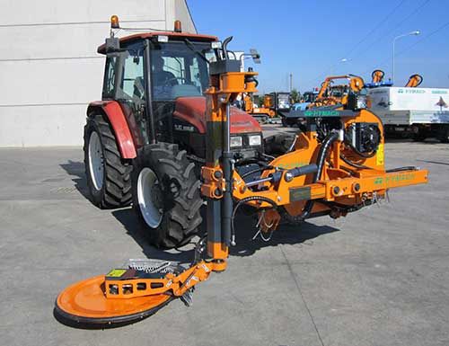 Boomerang Evo TF - Broyeur d'accotement Hymach pour maintenance des espaces verts avec système de contournement d'obstacles_0
