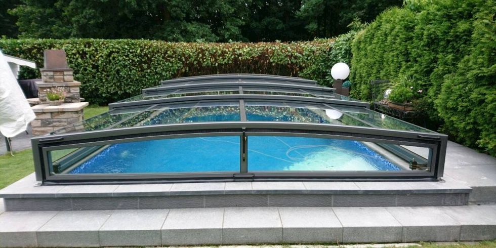 Abri piscine bas limone slim / télescopique / motorisé / en verre_1