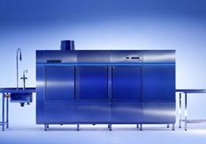 Location machine à avancement automatique Winterhalter RF WKTS3000 - deux zones de lavage et une zone de rinçage_0