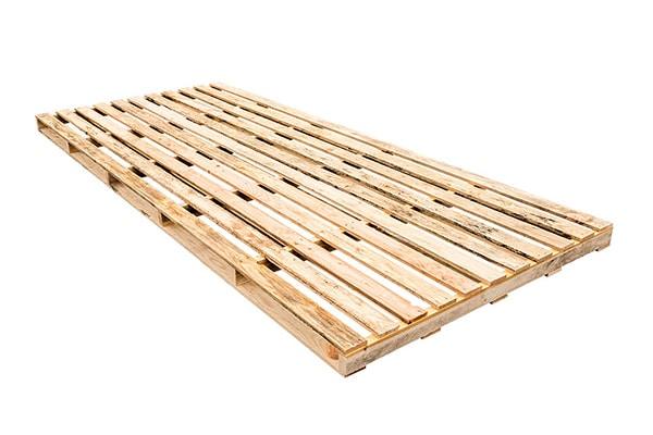 Palettes spéciales - Grand format jusqu'à 6 mètres - Soit à plots soit à longerons_0