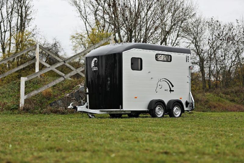 Van à chevaux multimax - Cheval Liberté - 2 places - PTAC : 1400 / 2600 kg - Référence SW1400MA21_0