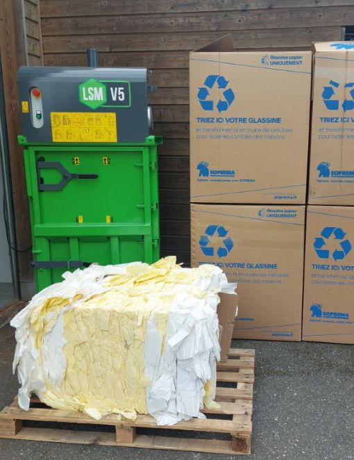 Petite presse à balles verticale - Compacteur pour plastique - films, bouteilles et plastiques souples._0