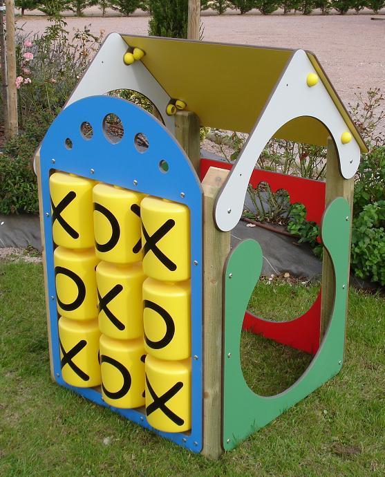 Structure de jeux pour enfants 1 à 6 ans - CABANE OXO en pin traité autoclave, garantie 10 ans_0
