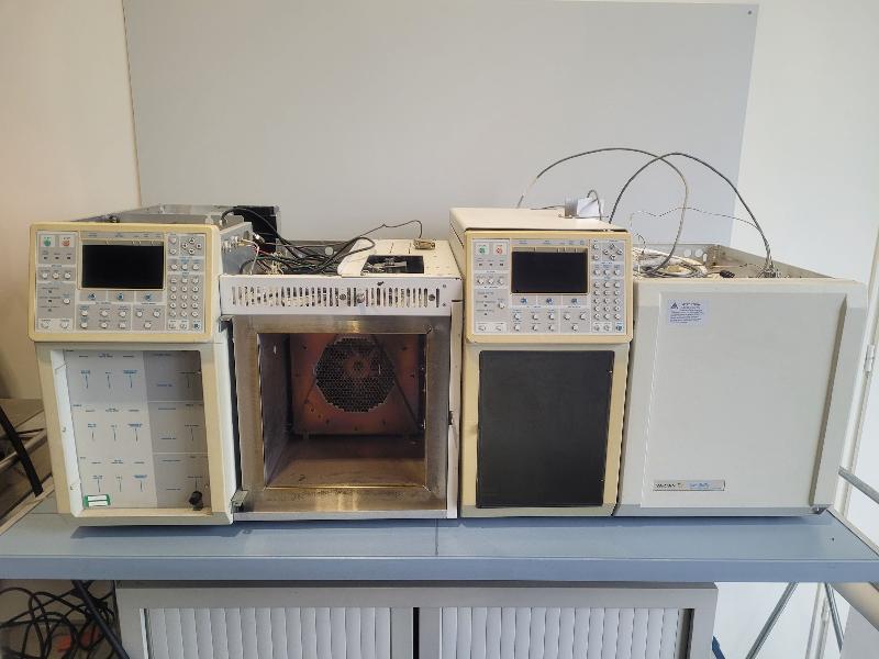 2 Chromatographes en Phase Gazeuse GC 3800 pour pèces VARIAN_0