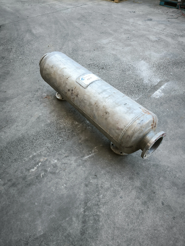 Échangeur de chaleur tubulaire en acier inoxydable 10,5 m² - Référence : C13605_0